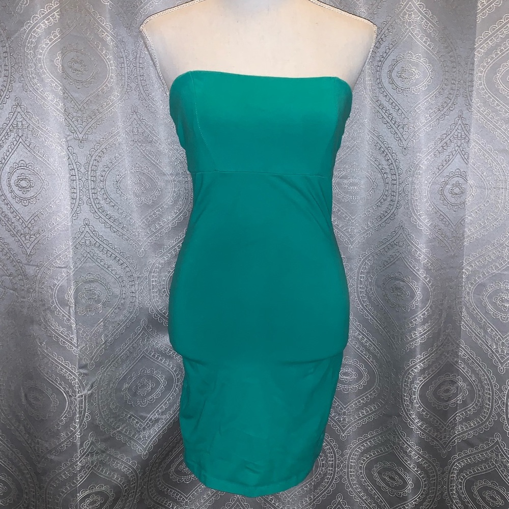 Emerald green body con dress